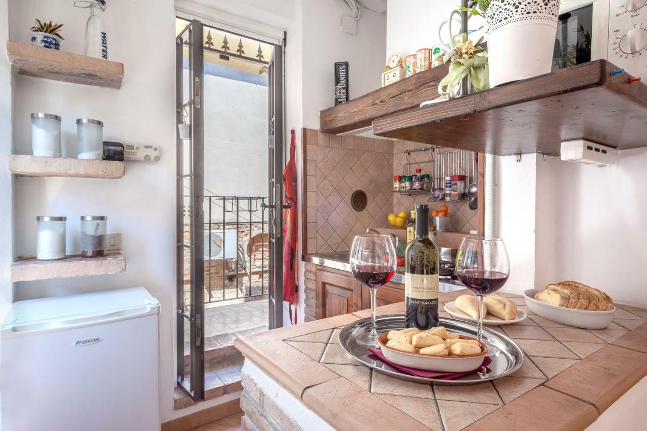 Ferrara Mercato Fancy Studio Екстер'єр фото